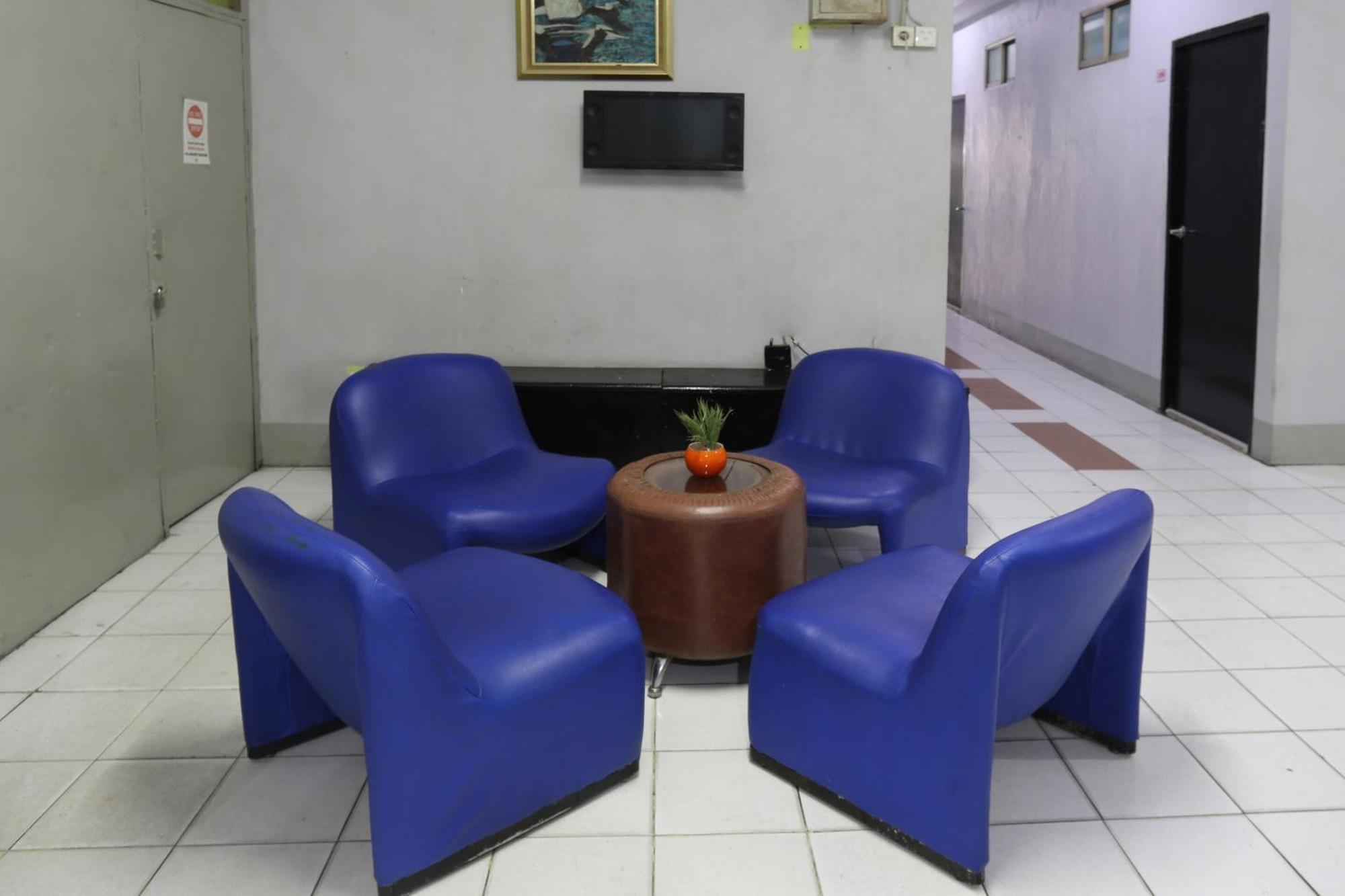 ג'קרטה Oyo 3865 Wisma Niaga מראה חיצוני תמונה